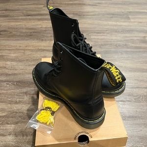 Dr. Martens 1460 Smooth Leather
